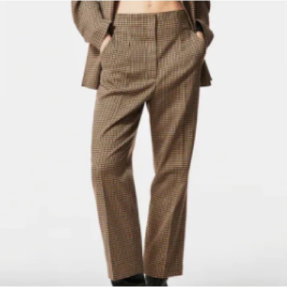 Zara - Picture 2 of 13